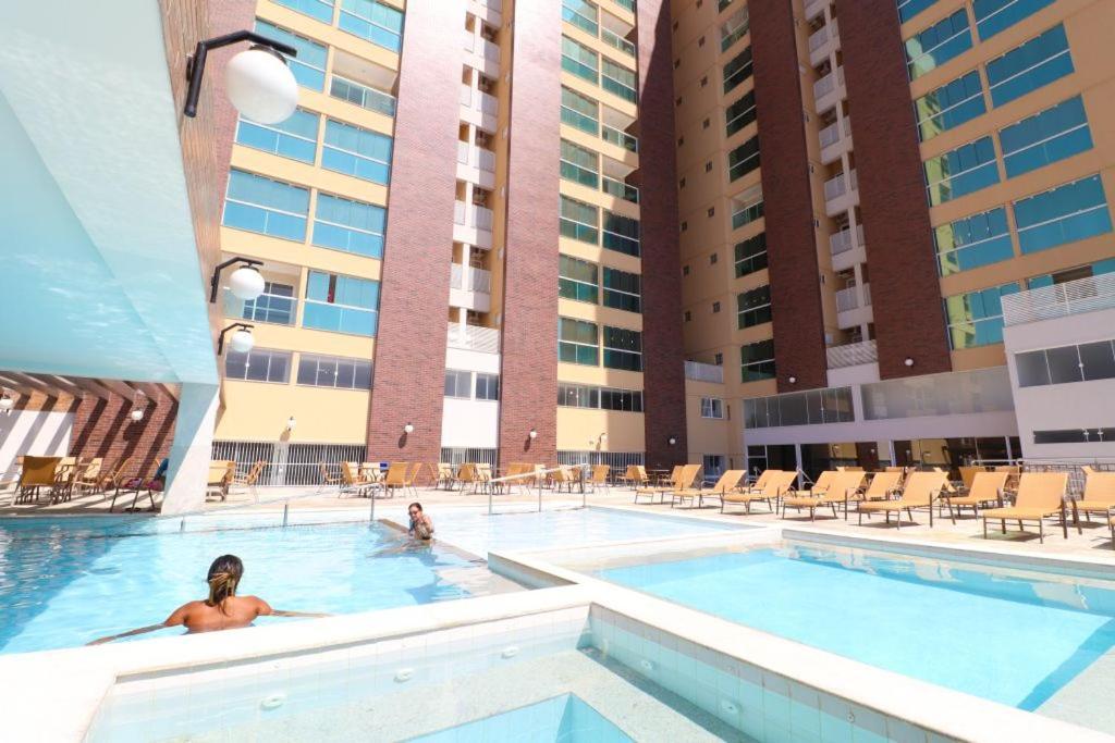 Piazza Diroma Acesso Diroma Acqua Park Gratuito Star Temporada Aparthotel Caldas Novas Exterior photo